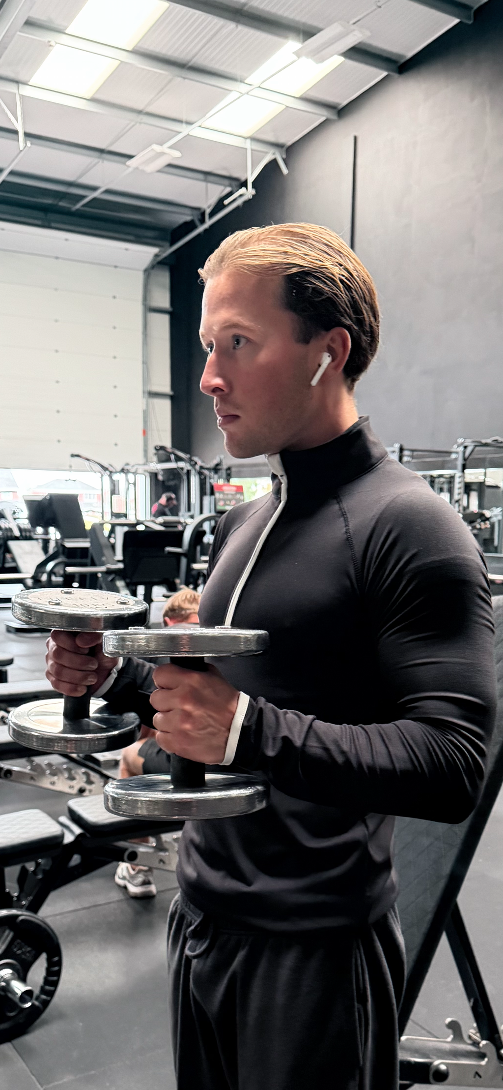 Muscle Fit Quarter Zip