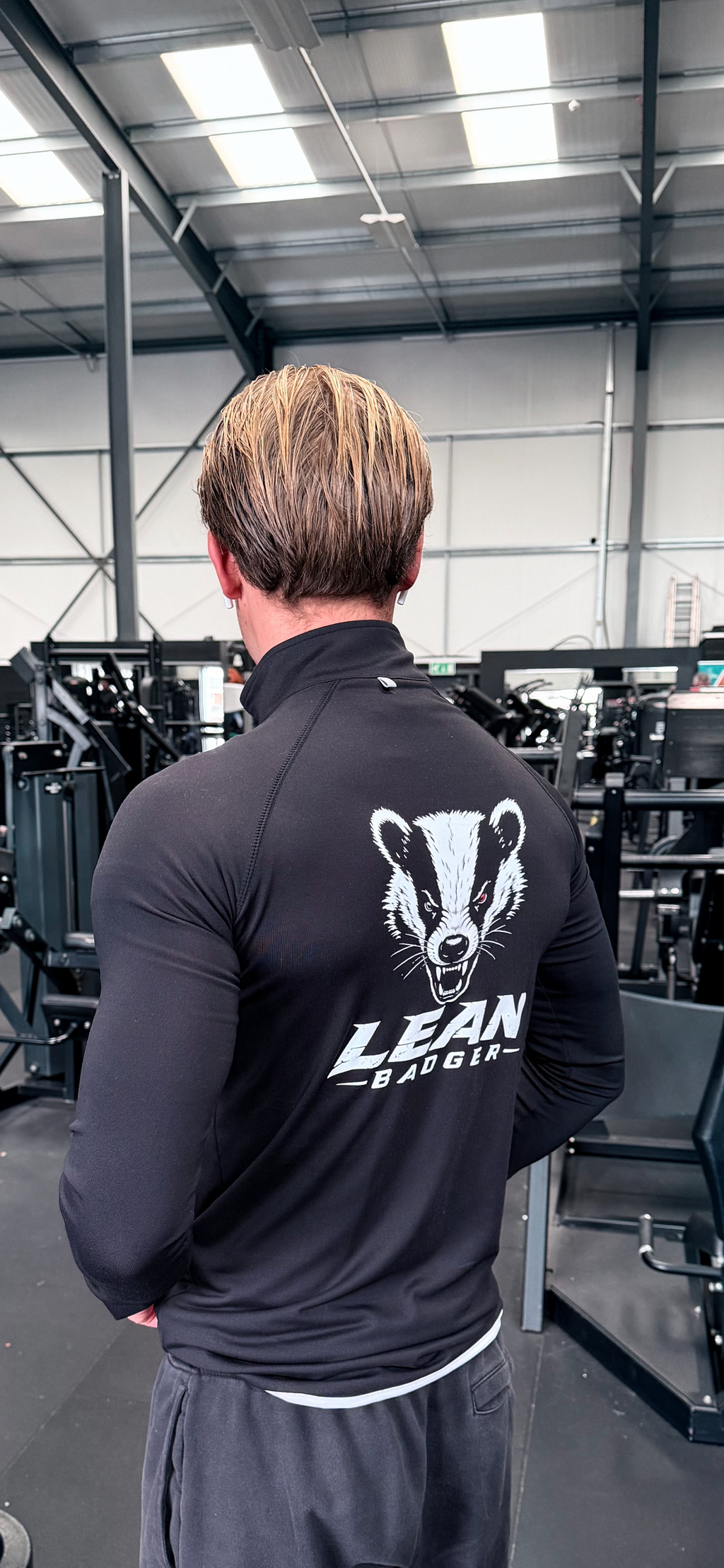Muscle Fit Quarter Zip
